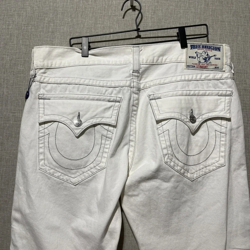 True Religion Straight Jeans Women's 38 White Gray Stitch Flap Meas. 40X31 NEW